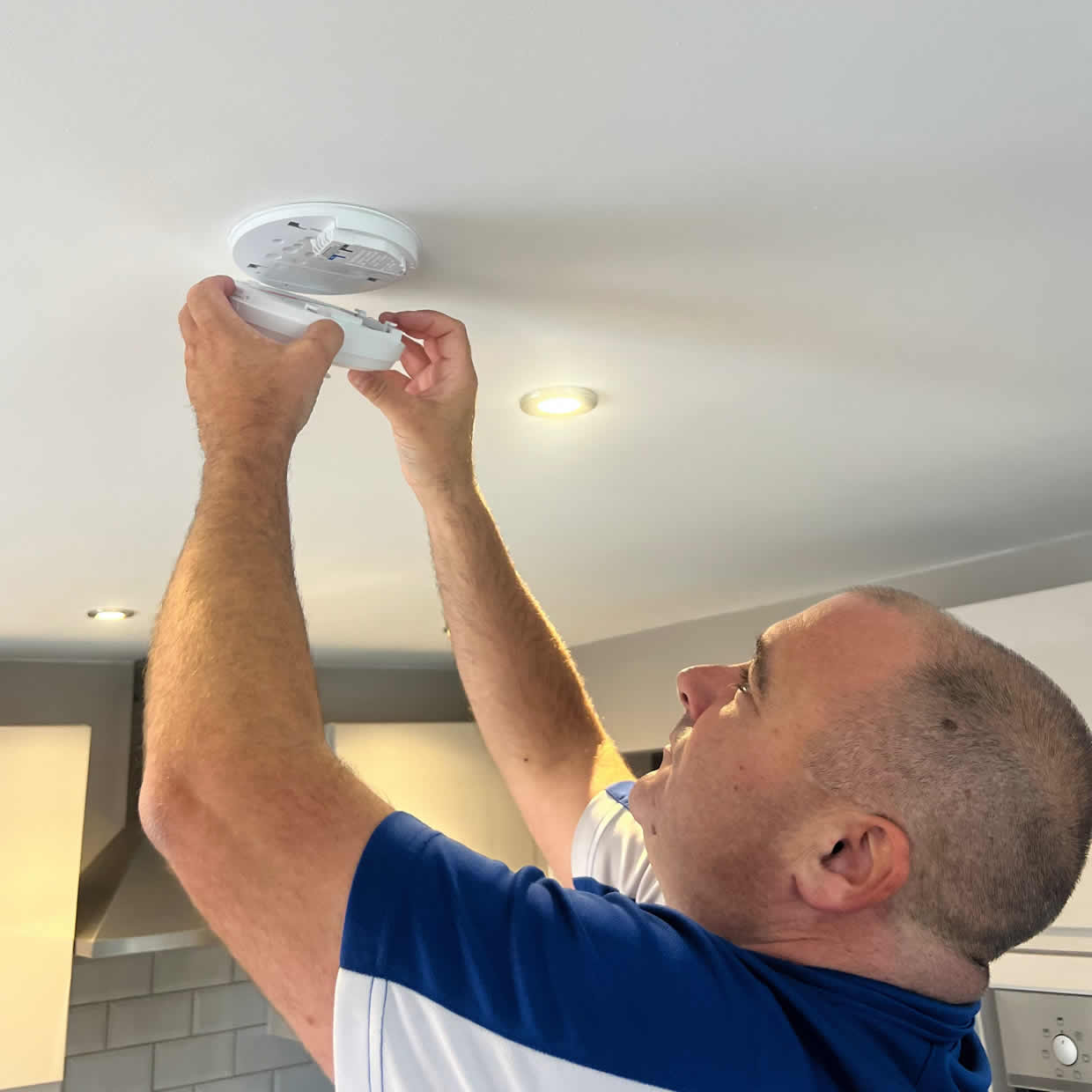 Different types of smoke and heat alarms installed in Sidcup